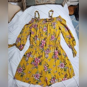 Like new yellow floral romper